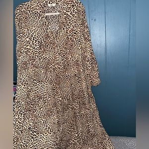 Leopard print maxi dress 3/4 length sleeve